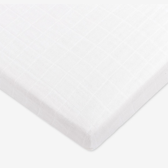 NWOT Babyletto white organic midi crib sheets set of 2 - Picture 9 of 11